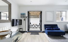 Brighton Courtyard Boutique